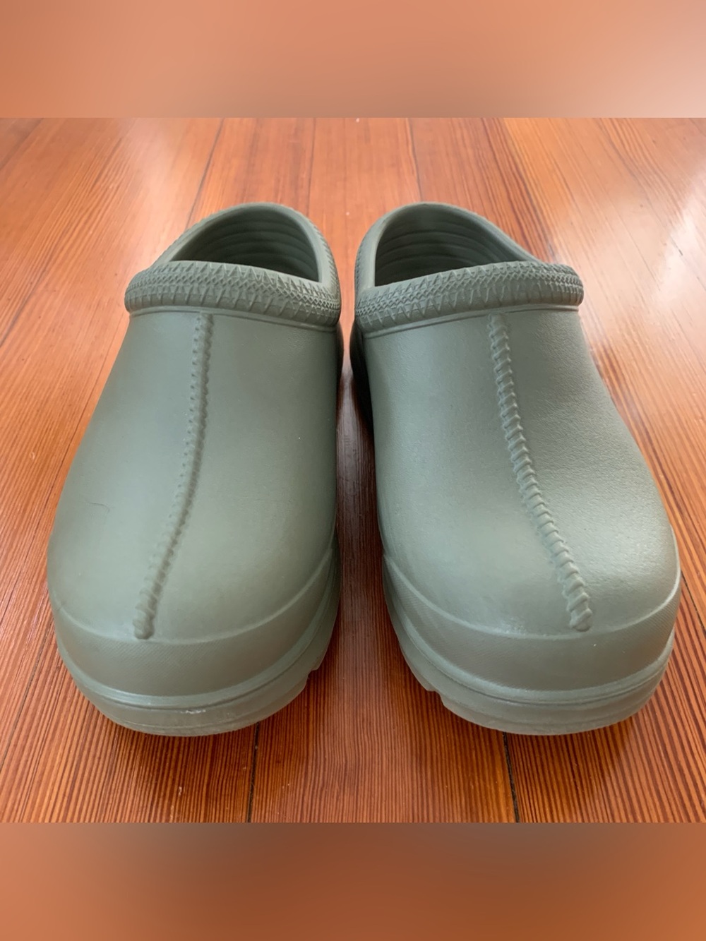 UGG Tasman X Women's Green US 7 Waterproof Rubber Clogs w/ Removable Sock - Picture 4 of 12